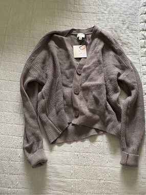 Cyrus Ribbed Button-Front Cardigan Sweater - Taupe Gray